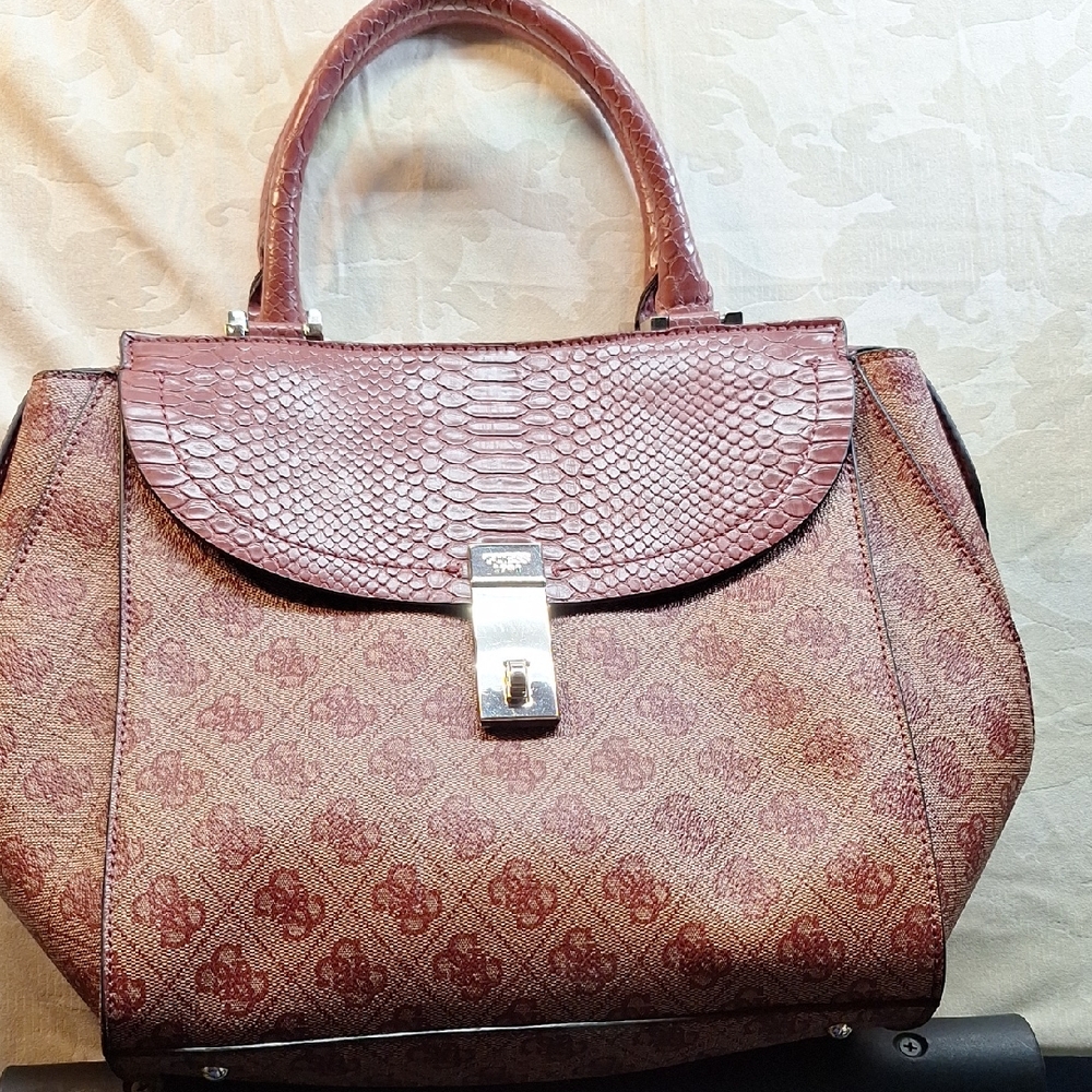 Chic Textured Satchel in Rich Brown